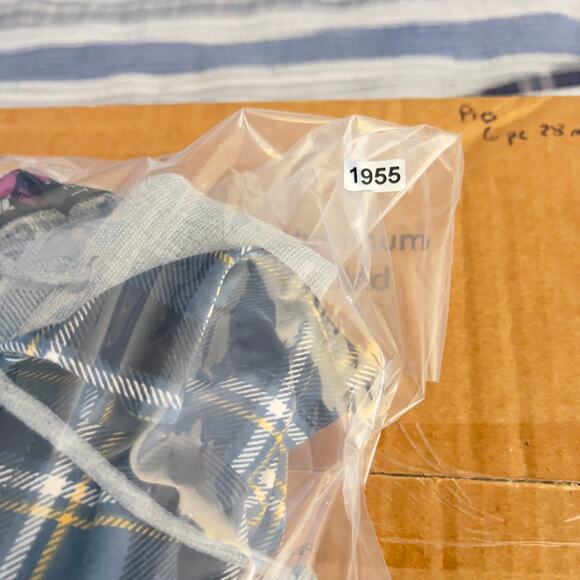 Discreet Button Flannel Shirt Hoodie Woman S Blue Plaid Drawstring Cozy Cuddle - Picture 10 of 10